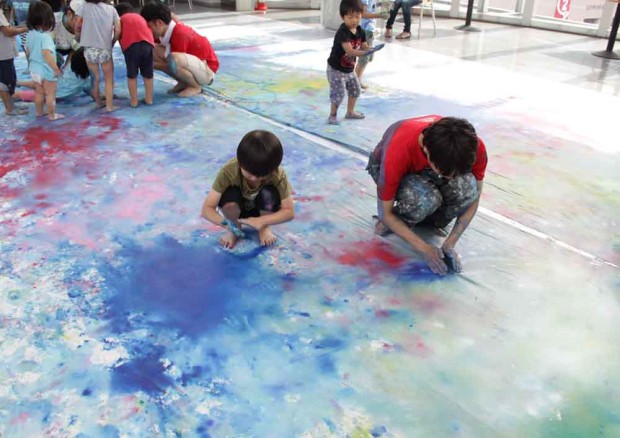 小山２子ども色彩